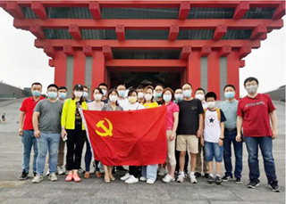 ​坚守初心，传承精神