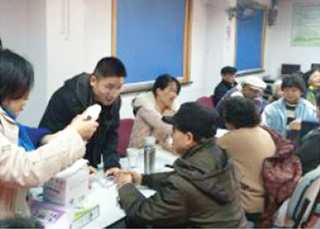 每年的党员奉献月为民活动